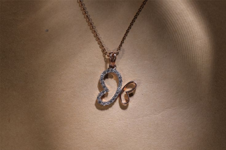 butterfly-diamond-pendant