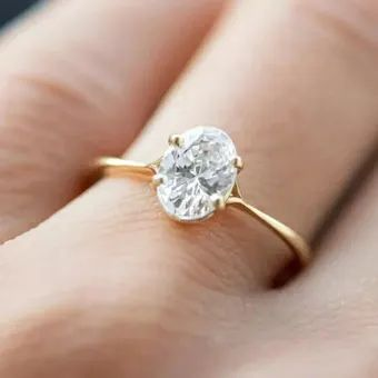 solitaire engagement ring