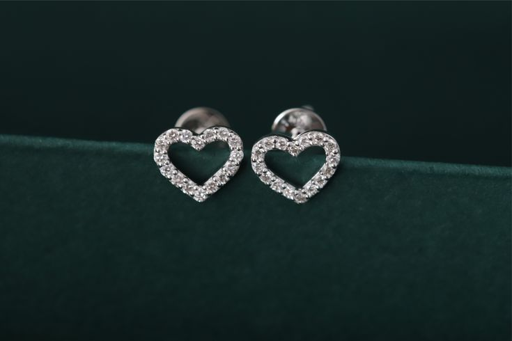 heart shape stud earrings