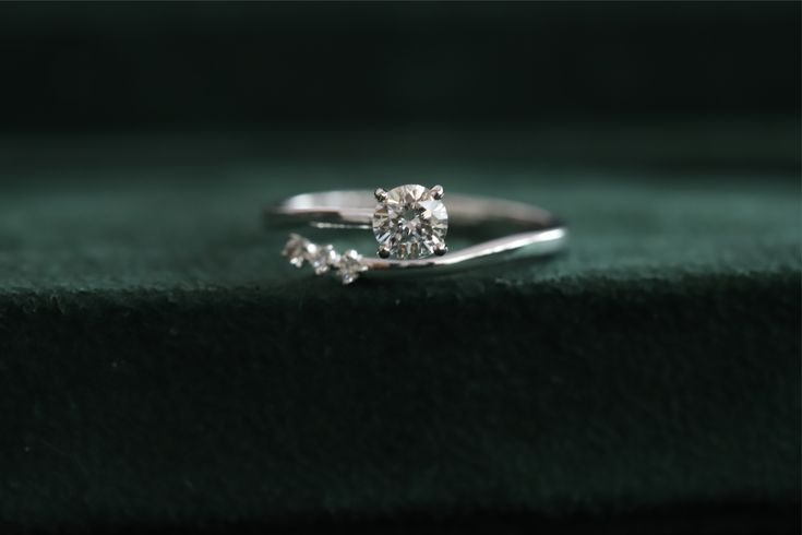lumina twist white gold ring