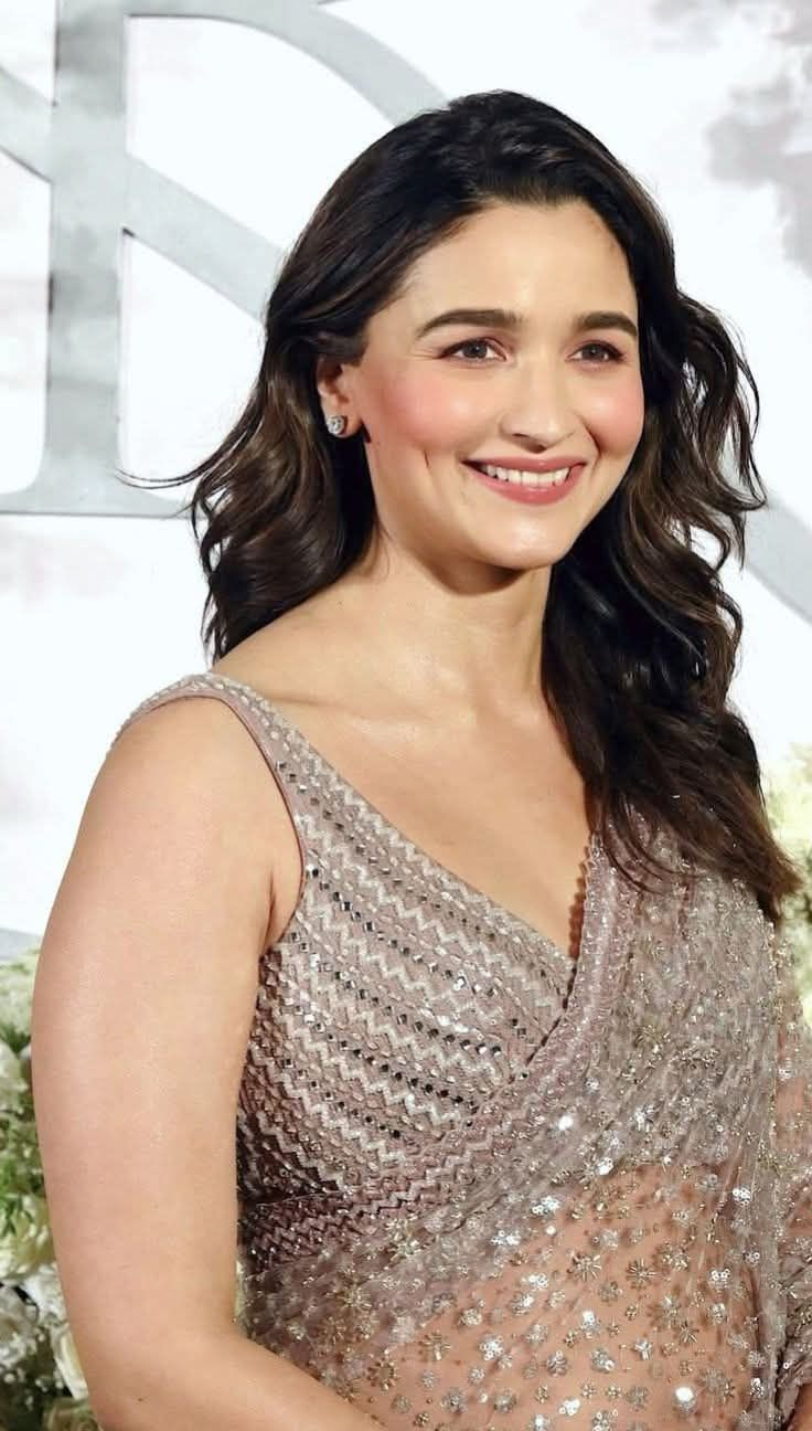 Stud Earring with Saree wear by  Alia Bhatt